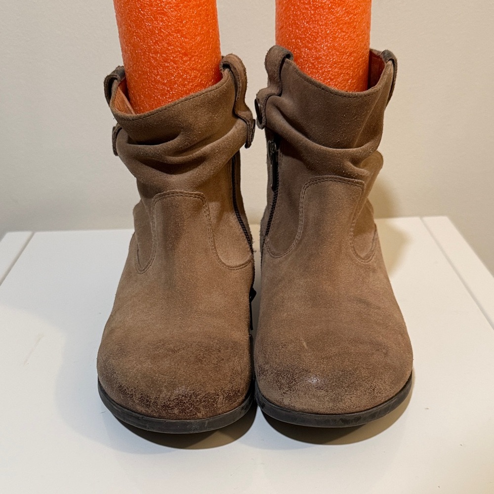 Birkenstock Women's SARNIA Moto Ankle Boots TAUPE WAXED SUEDE size 36 (5.5/6) - Picture 3 of 12